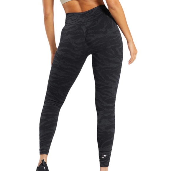Gymshark Zebra Animal Adapt Seamless Scrunch Leggings - Picture 2 of 4